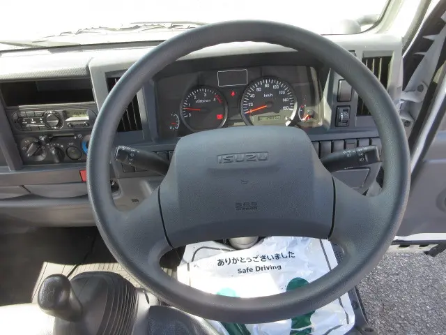 いすゞ エルフ TRG-NHR85A(2WD)の写真16