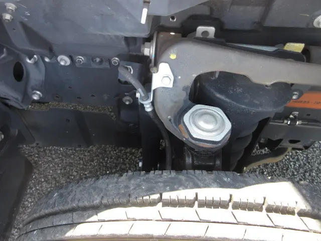 いすゞ エルフ TRG-NHR85A(2WD)の写真39