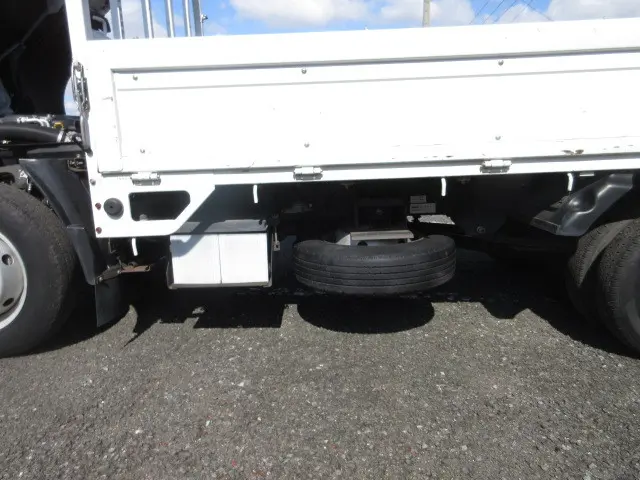 いすゞ エルフ TRG-NHR85A(2WD)の写真40