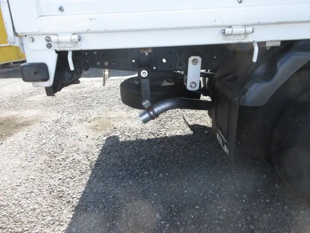 いすゞ エルフ TRG-NHR85A(2WD)の写真42