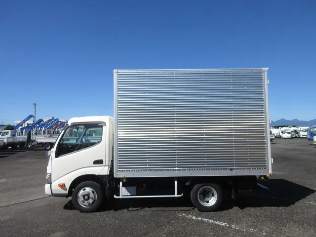 日野 デュトロ 2RG-XZC605M(2WD)の写真5