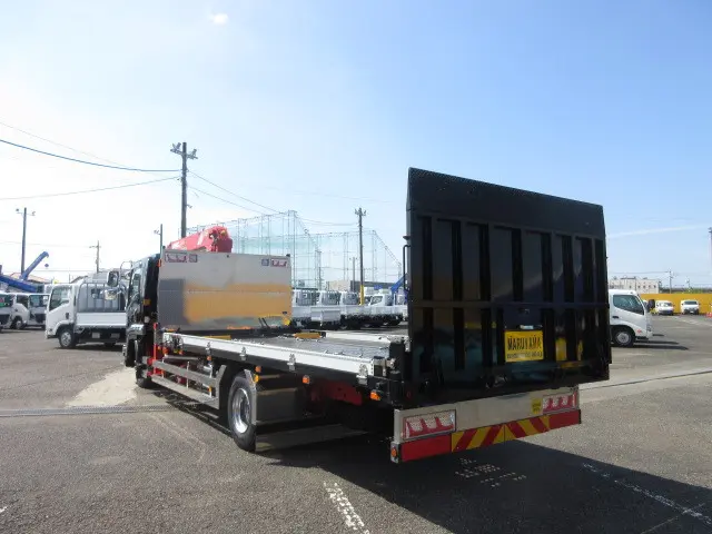 いすゞ フォワード 2RG-FSR90S2(2WD)の写真3