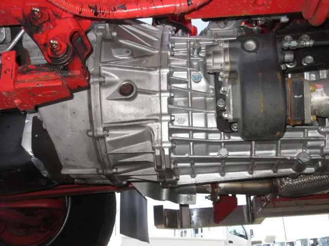 いすゞ フォワード 2RG-FSR90S2(2WD)の写真40