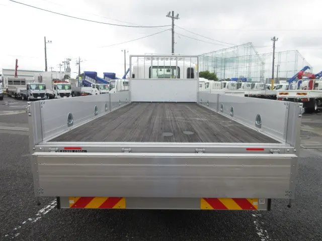 いすゞ フォワード 2RG-FSR90T4(2WD)の写真8