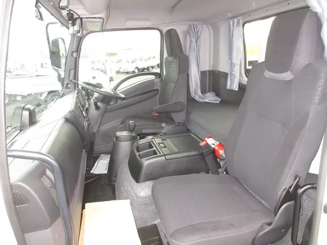 いすゞ フォワード 2RG-FSR90T4(2WD)の写真22