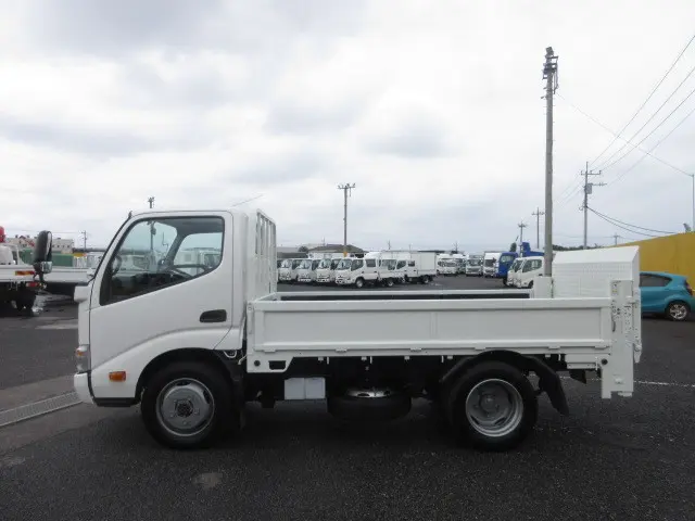 日野 デュトロ TKG-XZU675M(4WD)の写真5
