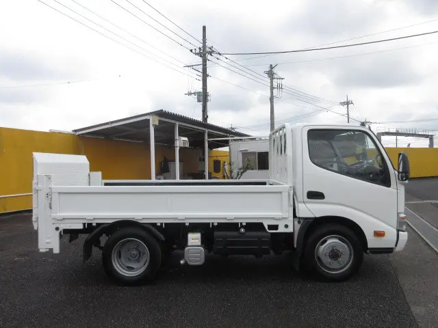 日野 デュトロ TKG-XZU675M(4WD)の写真6