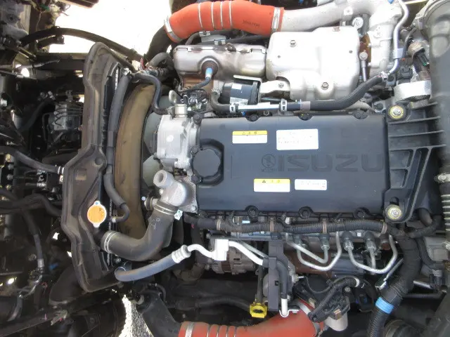 いすゞ エルフ 2RG-NHR88A(2WD)の写真26