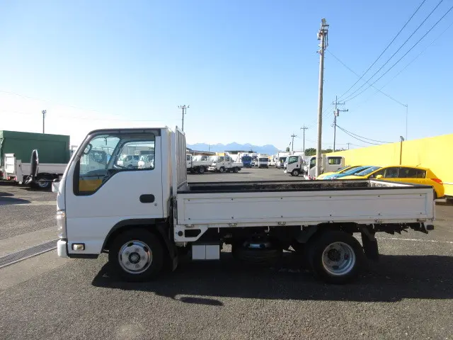 いすゞ エルフ TRG-NJR85A(2WD)の写真3