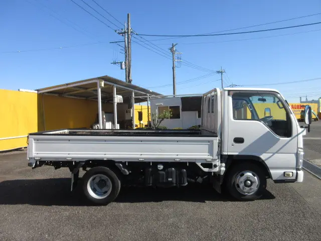 いすゞ エルフ TRG-NJR85A(2WD)の写真6
