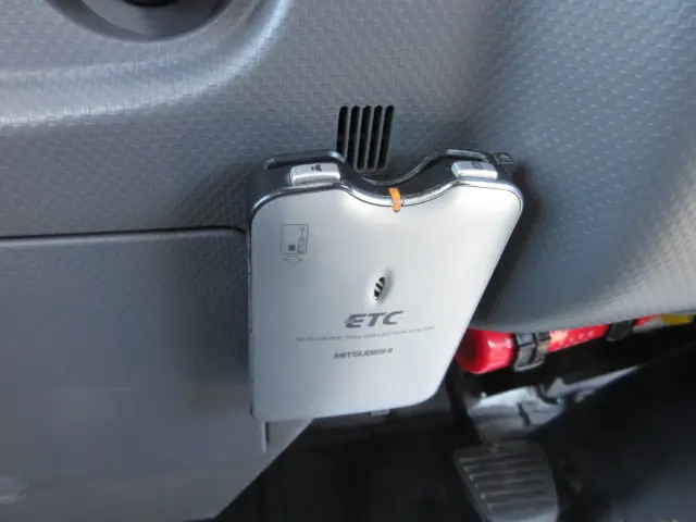 いすゞ エルフ TRG-NJR85A(2WD)の写真20