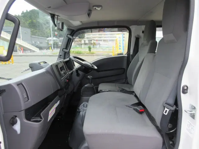 いすゞ エルフ 2WG-NJS88AF(4WD)の写真26