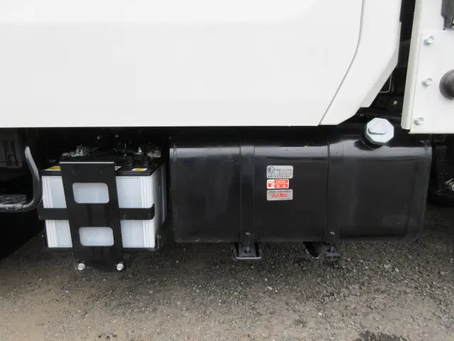 いすゞ エルフ 2WG-NJS88AF(4WD)の写真46