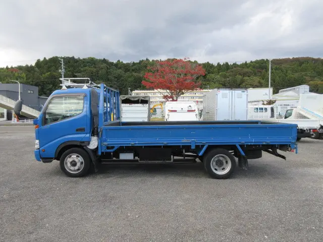 トヨタ ダイナ KK-XZU410(2WD)の写真5