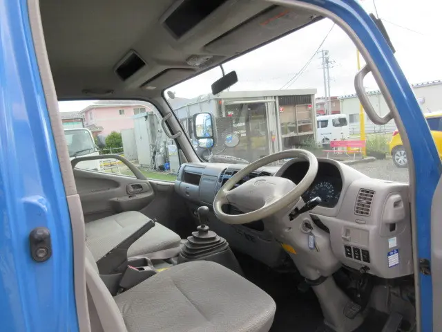 トヨタ ダイナ KK-XZU410(2WD)の写真15