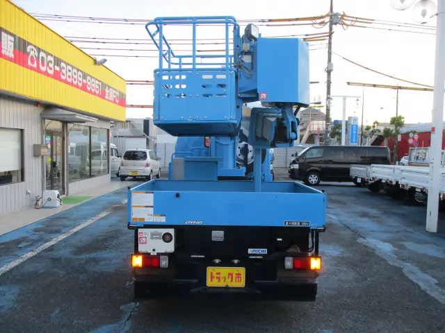トヨタ ダイナ BDG-XZU304A(2WD)の写真4