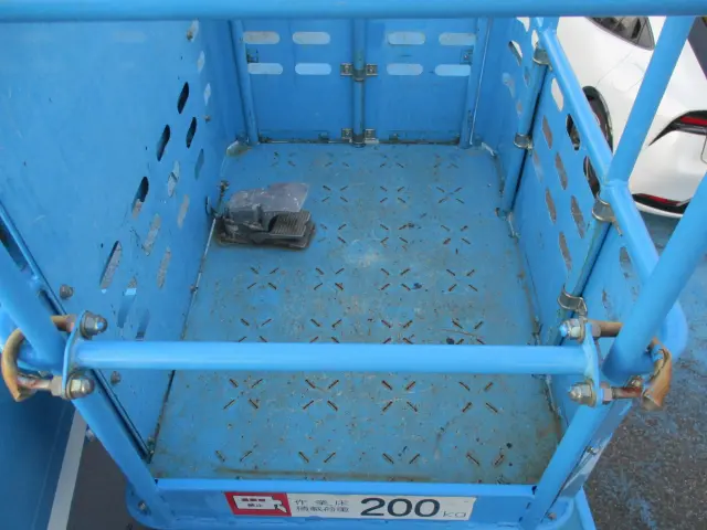 トヨタ ダイナ BDG-XZU304A(2WD)の写真16