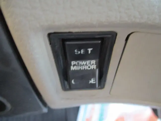 トヨタ ダイナ BDG-XZU304A(2WD)の写真38