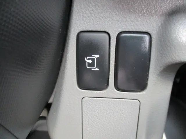 日野 デュトロ TKG-XZU605M(2WD)の写真33