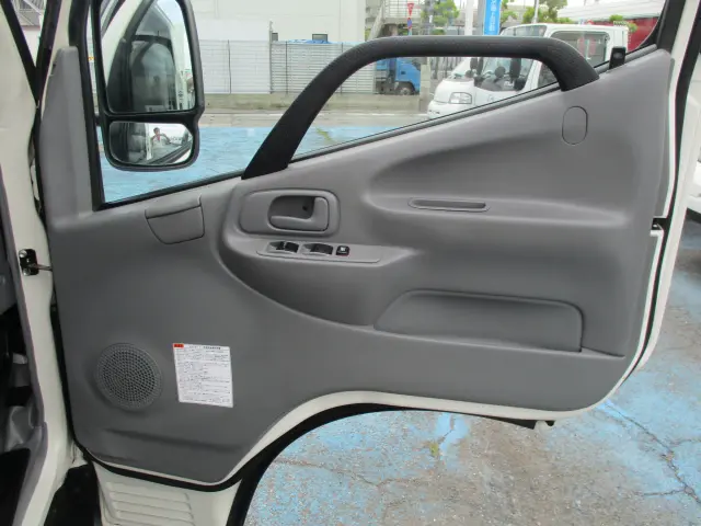 日野 デュトロ TKG-XZU605M(2WD)の写真39