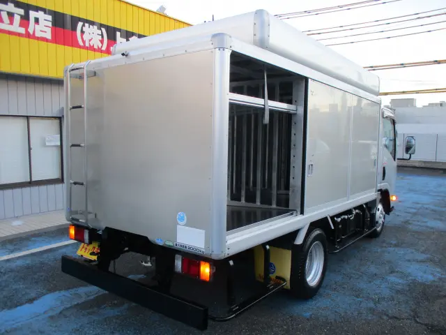 いすゞ エルフ TKG-NMR85N(2WD)の写真2