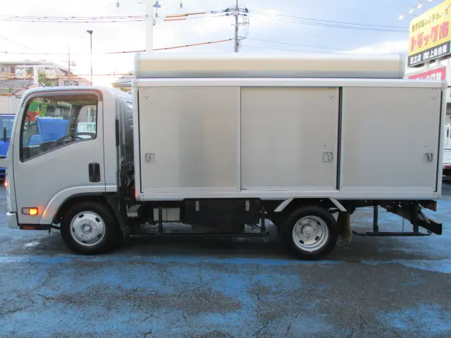 いすゞ エルフ TKG-NMR85N(2WD)の写真11