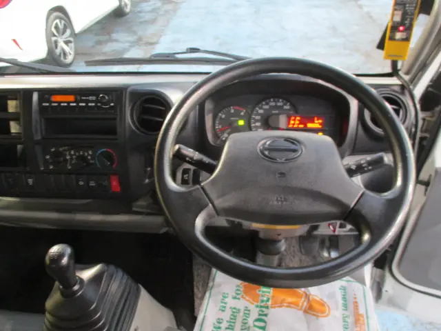 日野 デュトロ TKG-XZU700X(2WD)の写真31