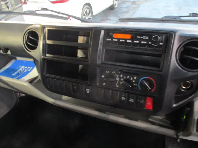 日野 デュトロ TKG-XZU700X(2WD)の写真32