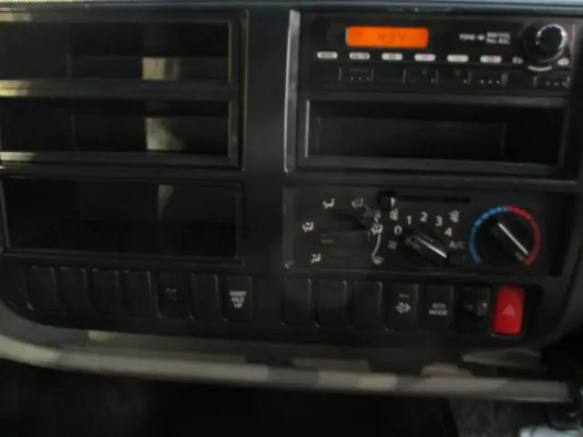 日野 デュトロ TKG-XZU700X(2WD)の写真42