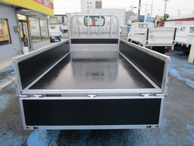 トヨタ トヨエース TKG-XZC605(2WD)の写真4