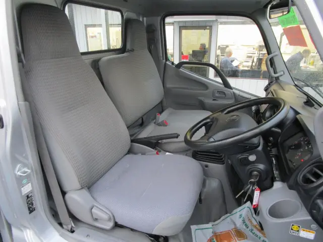 トヨタ トヨエース TKG-XZC605(2WD)の写真6