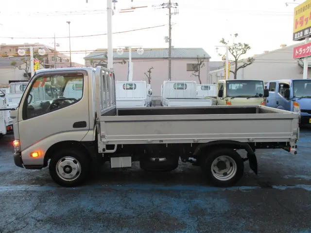 トヨタ トヨエース TKG-XZC605(2WD)の写真11