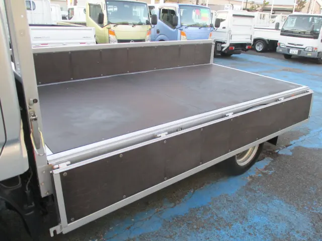 トヨタ トヨエース TKG-XZC605(2WD)の写真15