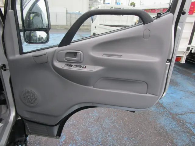 トヨタ トヨエース TKG-XZC605(2WD)の写真31