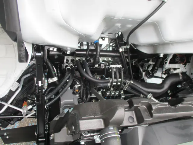 三菱 キャンター 2RG-FBA20(2WD)の写真19