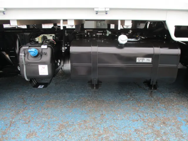 三菱 キャンター 2RG-FBA20(2WD)の写真25