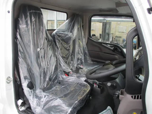 三菱 キャンター 2RG-FBA20(2WD)の写真32