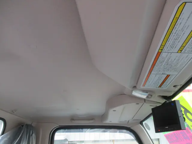 三菱 キャンター 2RG-FBA20(2WD)の写真36