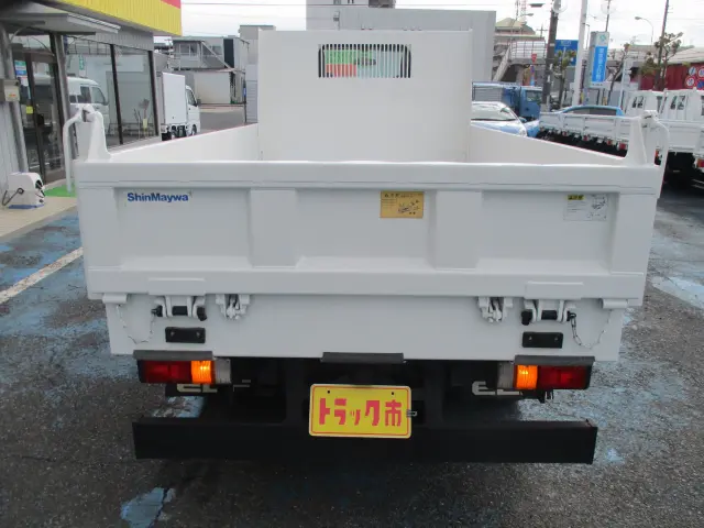 いすゞ エルフ TPG-NKR85AN(2WD)の写真5