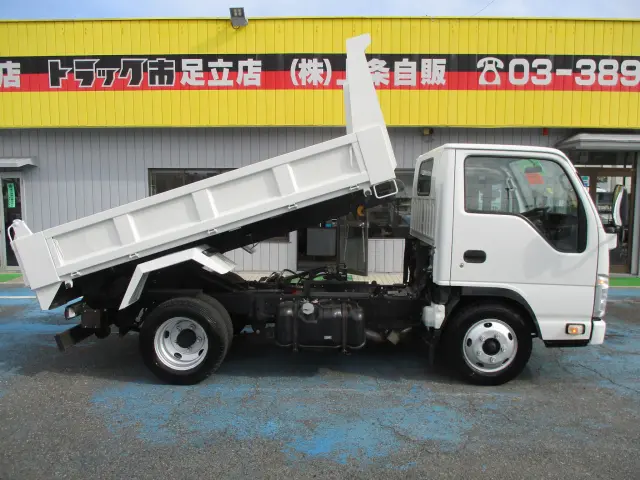 いすゞ エルフ TPG-NKR85AN(2WD)の写真9