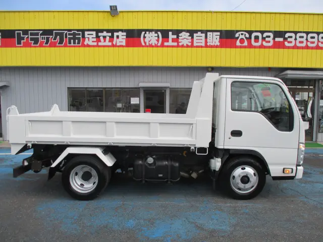 いすゞ エルフ TPG-NKR85AN(2WD)の写真10