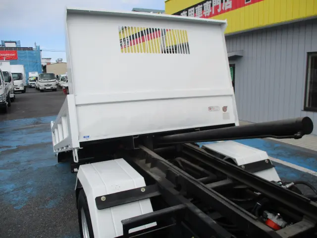 いすゞ エルフ TPG-NKR85AN(2WD)の写真19