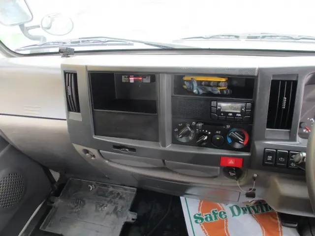 いすゞ エルフ TPG-NKR85AN(2WD)の写真26