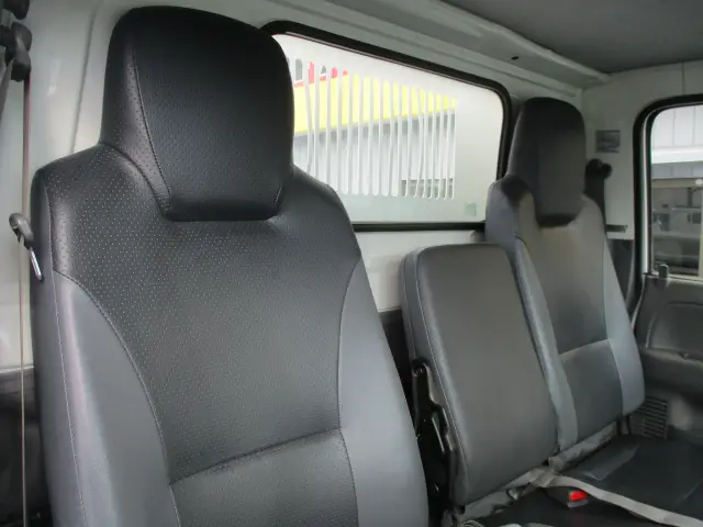 いすゞ エルフ TPG-NKR85AN(2WD)の写真29