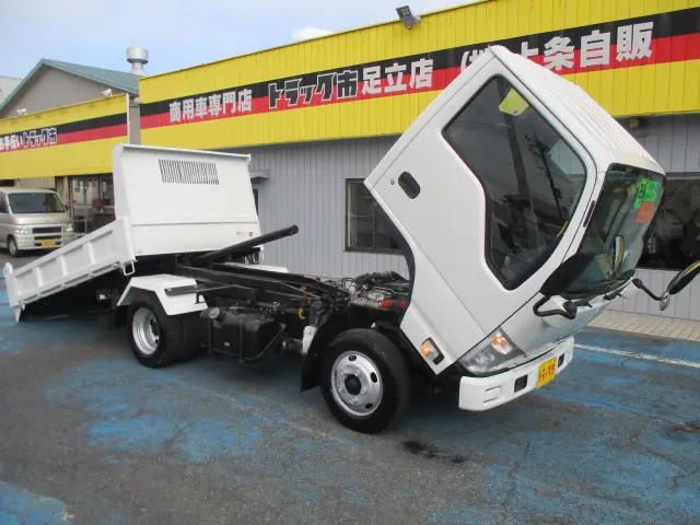 いすゞ エルフ TPG-NKR85AN(2WD)の写真47