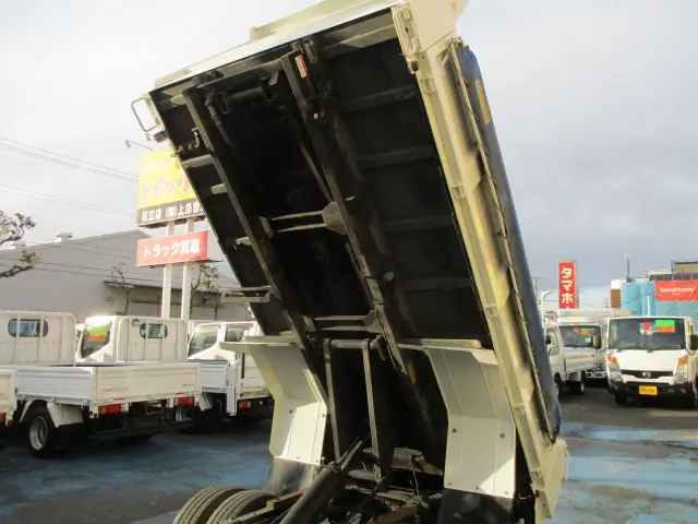 いすゞ エルフ TPG-NKR85AN(2WD)の写真12