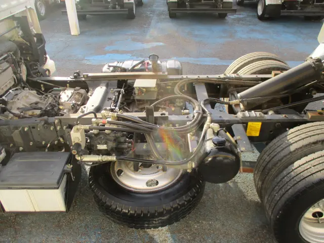 いすゞ エルフ TPG-NKR85AN(2WD)の写真16