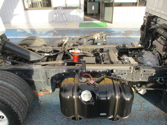 いすゞ エルフ TPG-NKR85AN(2WD)の写真17