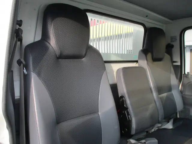 いすゞ エルフ TPG-NKR85AN(2WD)の写真29