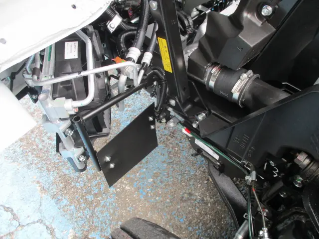 三菱 キャンター 2RG-FBA20(2WD)の写真20